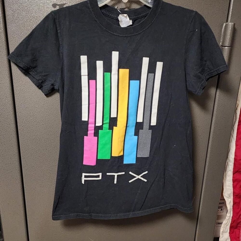 Pentatonix 2017 Tour shirt size small Gildan Soft Style Ring‎ Spun